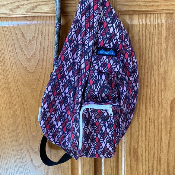 Kavu Bags Kavu Crossbody Rope Sling Bag Excellent Condition Poshmark